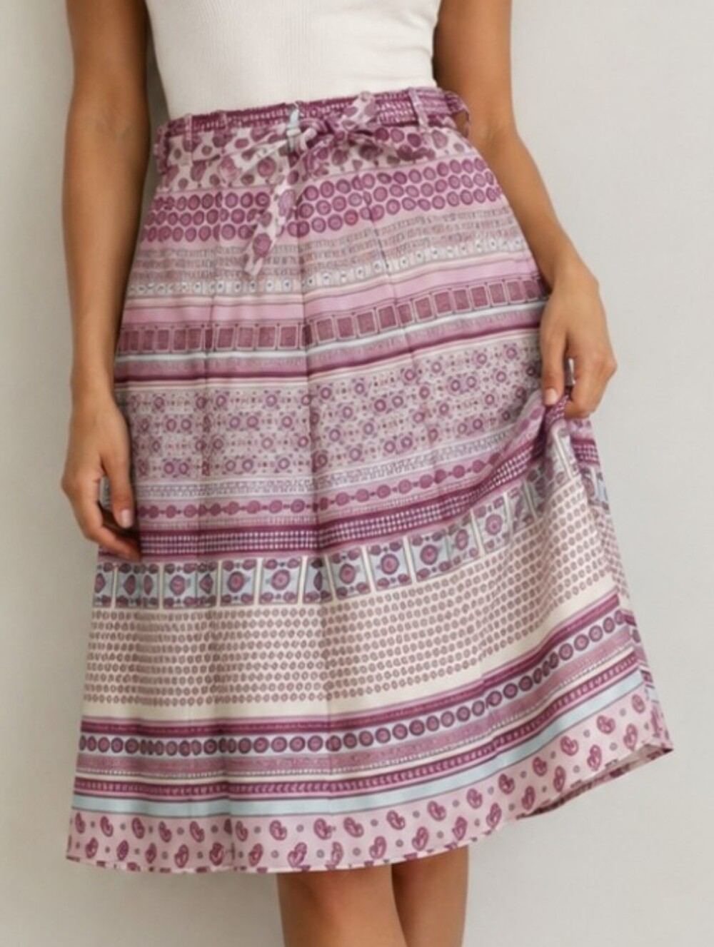 A55 Rare Vintage Mauve Paisley Stripe Blue Pastel Yellow Aline Belted Skirt L